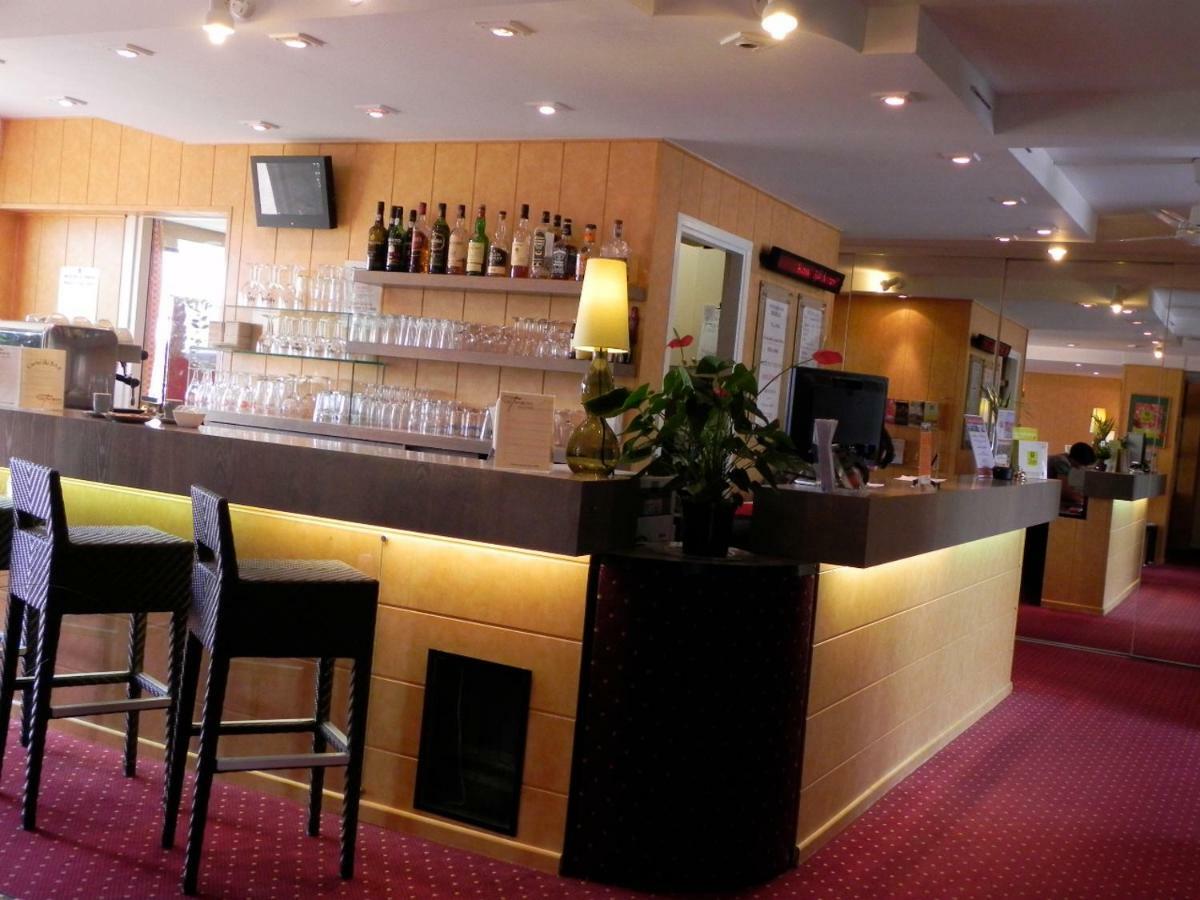 Logis Luccotel Cosy Loches Εξωτερικό φωτογραφία
